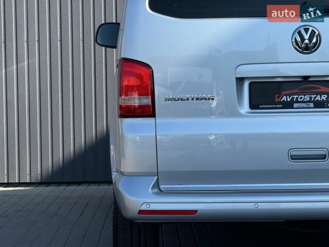 Сірий Фольксваген Мультиван, об'ємом двигуна 1.98 л та пробігом 179 тис. км за 24999 $, фото 19 на Automoto.ua