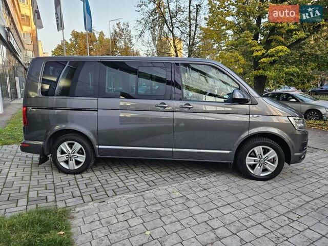 Серый Фольксваген Мультиван, объемом двигателя 1.97 л и пробегом 206 тыс. км за 43890 $, фото 6 на Automoto.ua