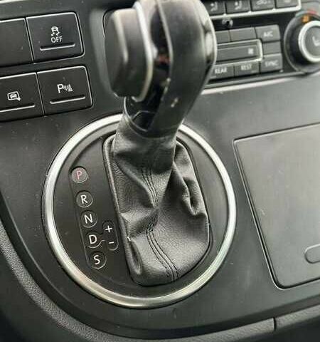 Серый Фольксваген Мультиван, объемом двигателя 2 л и пробегом 180 тыс. км за 9900 $, фото 3 на Automoto.ua