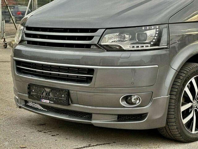Фольксваген Мультиван 2015 в Борисполе на Automoto.ua Серый Фольксваген Мультиван, объемом двигателя 2 л и пробегом 176 тыс. км за 10000 $, фото 1 на Automoto.ua