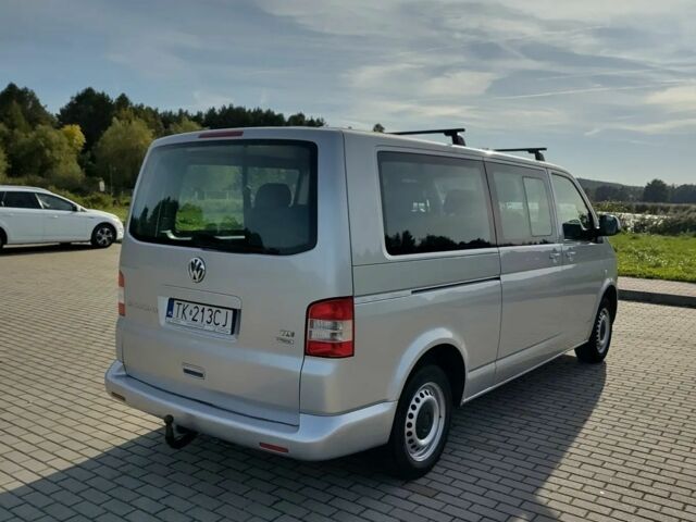 Серый Фольксваген Мультиван, объемом двигателя 2 л и пробегом 178 тыс. км за 10300 $, фото 6 на Automoto.ua