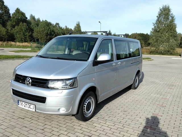 Серый Фольксваген Мультиван, объемом двигателя 2 л и пробегом 178 тыс. км за 10300 $, фото 2 на Automoto.ua