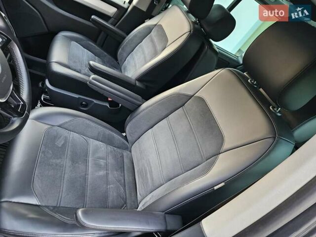 Серый Фольксваген Мультиван, объемом двигателя 1.97 л и пробегом 206 тыс. км за 43890 $, фото 24 на Automoto.ua