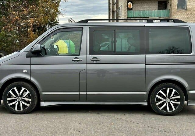 Фольксваген Мультиван 2015 в Борисполе на Automoto.ua Серый Фольксваген Мультиван, объемом двигателя 2 л и пробегом 176 тыс. км за 10000 $, фото 2 на Automoto.ua