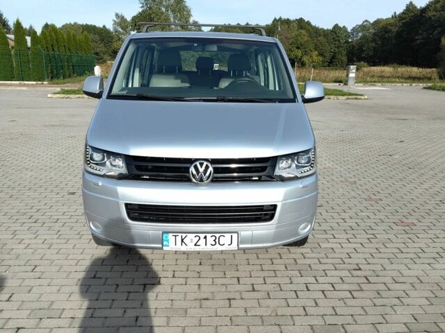 Серый Фольксваген Мультиван, объемом двигателя 2 л и пробегом 178 тыс. км за 10300 $, фото 1 на Automoto.ua