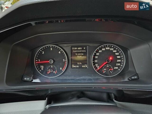 Серый Фольксваген Мультиван, объемом двигателя 1.97 л и пробегом 206 тыс. км за 43890 $, фото 52 на Automoto.ua