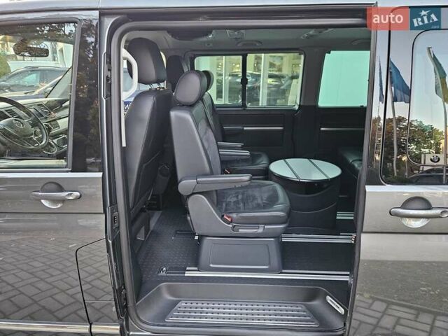 Серый Фольксваген Мультиван, объемом двигателя 1.97 л и пробегом 206 тыс. км за 43890 $, фото 27 на Automoto.ua