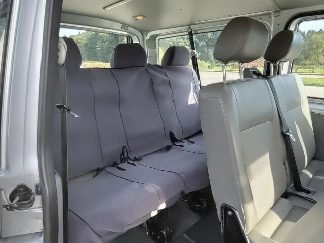 Серый Фольксваген Мультиван, объемом двигателя 2 л и пробегом 178 тыс. км за 10300 $, фото 15 на Automoto.ua