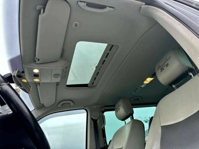 Серый Фольксваген Мультиван, объемом двигателя 2 л и пробегом 180 тыс. км за 9900 $, фото 12 на Automoto.ua