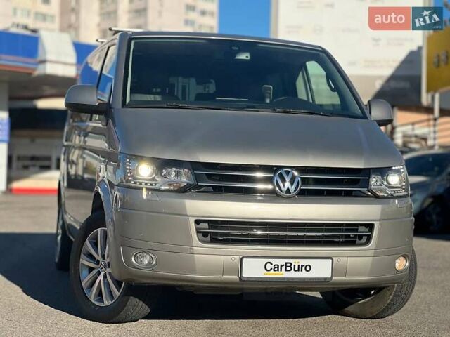 Серый Фольксваген Мультиван, объемом двигателя 1.97 л и пробегом 240 тыс. км за 26500 $, фото 5 на Automoto.ua
