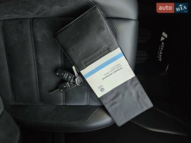 Серый Фольксваген Мультиван, объемом двигателя 1.97 л и пробегом 206 тыс. км за 43890 $, фото 59 на Automoto.ua