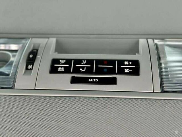 Серый Фольксваген Мультиван, объемом двигателя 2 л и пробегом 180 тыс. км за 9900 $, фото 11 на Automoto.ua