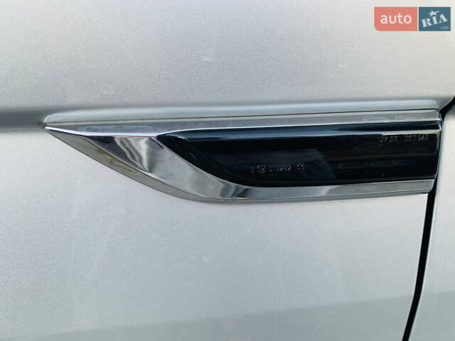 Серый Фольксваген Мультиван, объемом двигателя 2 л и пробегом 163 тыс. км за 32900 $, фото 8 на Automoto.ua