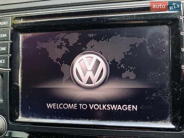 Сірий Фольксваген Мультиван, об'ємом двигуна 2 л та пробігом 164 тис. км за 32900 $, фото 48 на Automoto.ua