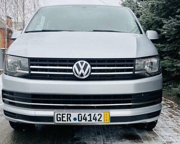 Серый Фольксваген Мультиван, объемом двигателя 2 л и пробегом 163 тыс. км за 32900 $, фото 2 на Automoto.ua