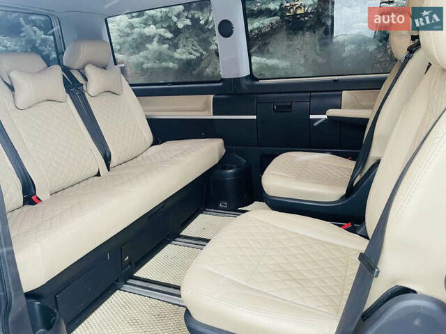 Серый Фольксваген Мультиван, объемом двигателя 2 л и пробегом 163 тыс. км за 32900 $, фото 31 на Automoto.ua