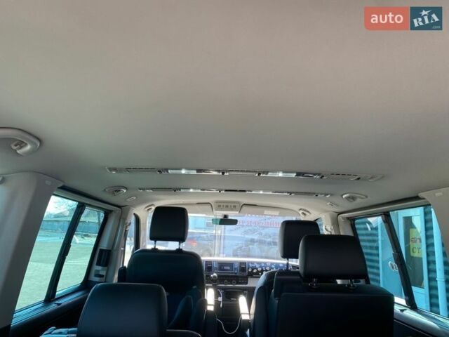 Сірий Фольксваген Мультиван, об'ємом двигуна 1.97 л та пробігом 255 тис. км за 36000 $, фото 16 на Automoto.ua
