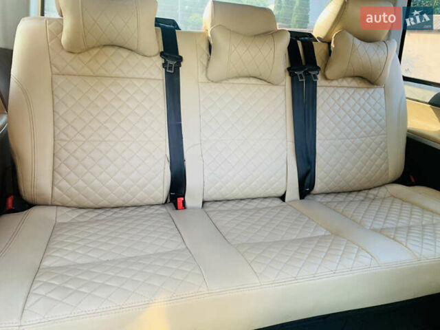 Сірий Фольксваген Мультиван, об'ємом двигуна 2 л та пробігом 164 тис. км за 32900 $, фото 22 на Automoto.ua