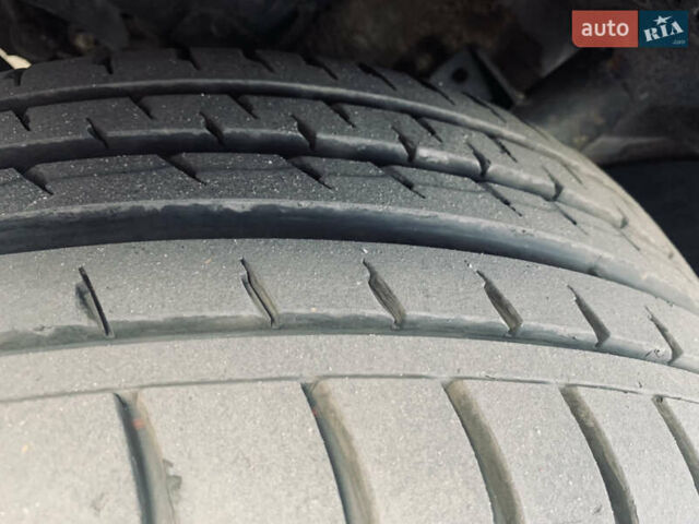 Сірий Фольксваген Мультиван, об'ємом двигуна 2 л та пробігом 164 тис. км за 32900 $, фото 44 на Automoto.ua