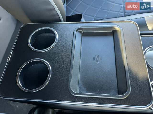 Серый Фольксваген Мультиван, объемом двигателя 2 л и пробегом 209 тыс. км за 27900 $, фото 63 на Automoto.ua