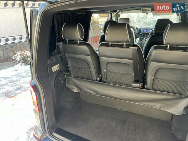 Сірий Фольксваген Мультиван, об'ємом двигуна 2 л та пробігом 210 тис. км за 27900 $, фото 59 на Automoto.ua