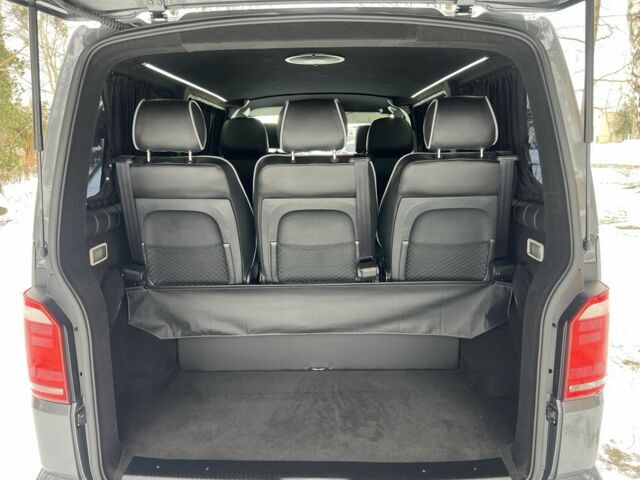 Сірий Фольксваген Мультиван, об'ємом двигуна 2 л та пробігом 209 тис. км за 27900 $, фото 19 на Automoto.ua