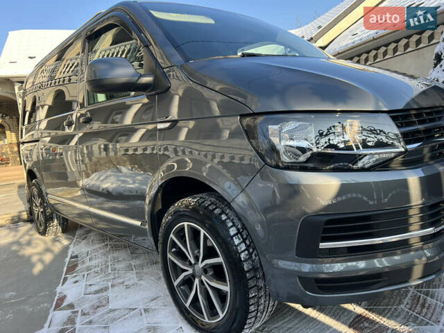 Сірий Фольксваген Мультиван, об'ємом двигуна 2 л та пробігом 210 тис. км за 27900 $, фото 19 на Automoto.ua