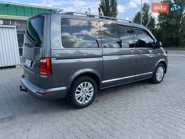 Сірий Фольксваген Мультиван, об'ємом двигуна 2 л та пробігом 285 тис. км за 44400 $, фото 10 на Automoto.ua