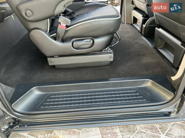 Сірий Фольксваген Мультиван, об'ємом двигуна 2 л та пробігом 210 тис. км за 27900 $, фото 55 на Automoto.ua