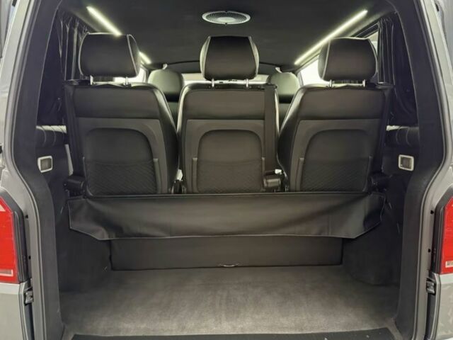 Серый Фольксваген Мультиван, объемом двигателя 2 л и пробегом 209 тыс. км за 27900 $, фото 12 на Automoto.ua