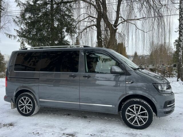 Сірий Фольксваген Мультиван, об'ємом двигуна 2 л та пробігом 209 тис. км за 27900 $, фото 5 на Automoto.ua