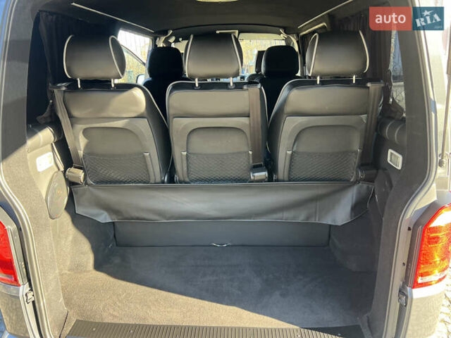 Серый Фольксваген Мультиван, объемом двигателя 2 л и пробегом 209 тыс. км за 27900 $, фото 52 на Automoto.ua