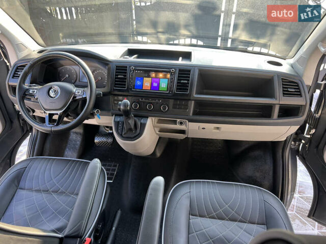Сірий Фольксваген Мультиван, об'ємом двигуна 2 л та пробігом 210 тис. км за 27900 $, фото 50 на Automoto.ua