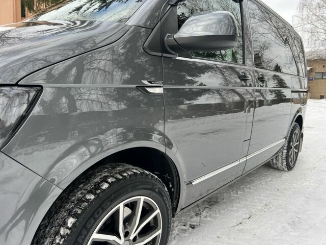 Сірий Фольксваген Мультиван, об'ємом двигуна 2 л та пробігом 209 тис. км за 27900 $, фото 12 на Automoto.ua