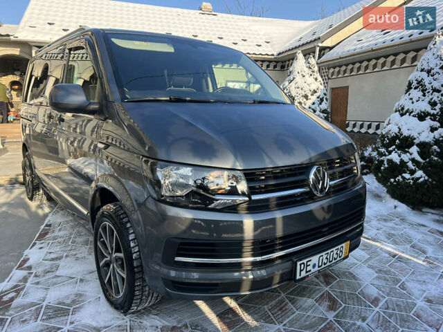Сірий Фольксваген Мультиван, об'ємом двигуна 2 л та пробігом 210 тис. км за 27900 $, фото 18 на Automoto.ua
