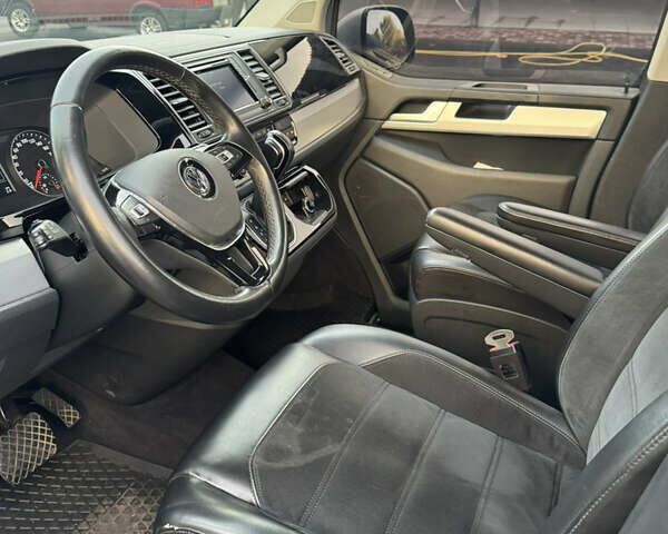 Сірий Фольксваген Мультиван, об'ємом двигуна 2 л та пробігом 115 тис. км за 49900 $, фото 11 на Automoto.ua