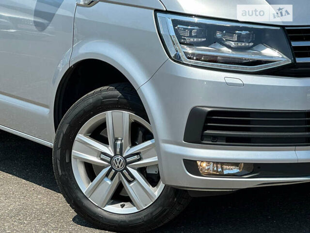 Сірий Фольксваген Мультиван, об'ємом двигуна 2 л та пробігом 167 тис. км за 49900 $, фото 15 на Automoto.ua
