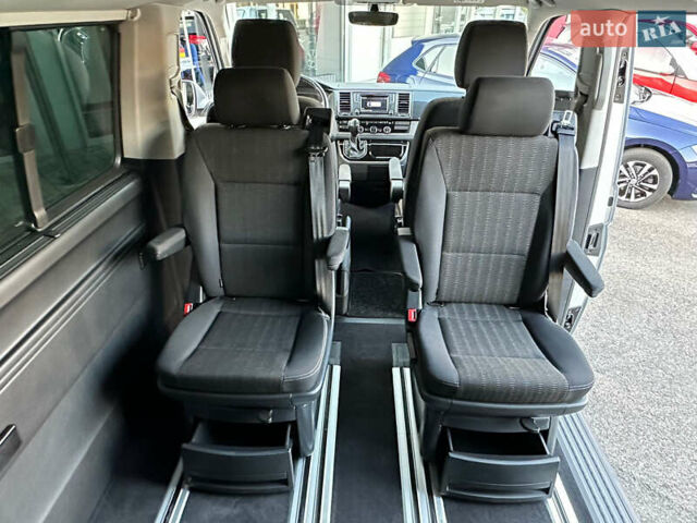 Сірий Фольксваген Мультиван, об'ємом двигуна 2 л та пробігом 167 тис. км за 49900 $, фото 42 на Automoto.ua