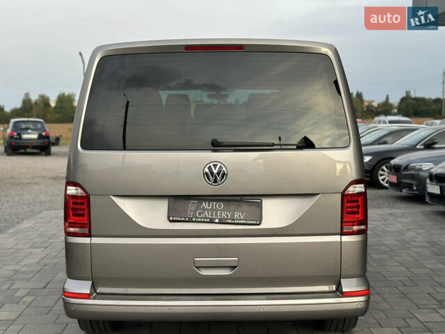 Серый Фольксваген Мультиван, объемом двигателя 2 л и пробегом 208 тыс. км за 44888 $, фото 5 на Automoto.ua