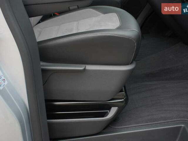 Серый Фольксваген Мультиван, объемом двигателя 1.97 л и пробегом 126 тыс. км за 49999 $, фото 40 на Automoto.ua