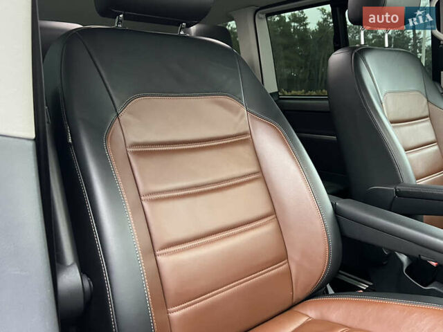 Серый Фольксваген Мультиван, объемом двигателя 1.97 л и пробегом 115 тыс. км за 67700 $, фото 47 на Automoto.ua