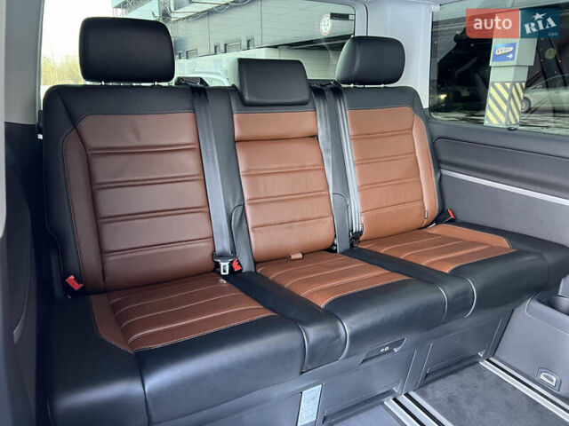 Сірий Фольксваген Мультиван, об'ємом двигуна 1.97 л та пробігом 118 тис. км за 66900 $, фото 48 на Automoto.ua