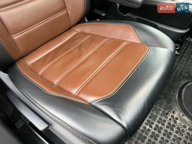 Серый Фольксваген Мультиван, объемом двигателя 1.97 л и пробегом 115 тыс. км за 67700 $, фото 46 на Automoto.ua