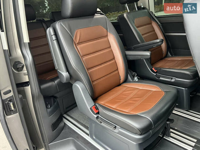 Серый Фольксваген Мультиван, объемом двигателя 1.97 л и пробегом 115 тыс. км за 67700 $, фото 41 на Automoto.ua