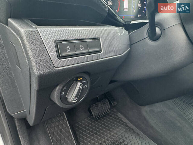 Серый Фольксваген Мультиван, объемом двигателя 1.97 л и пробегом 235 тыс. км за 49999 $, фото 29 на Automoto.ua