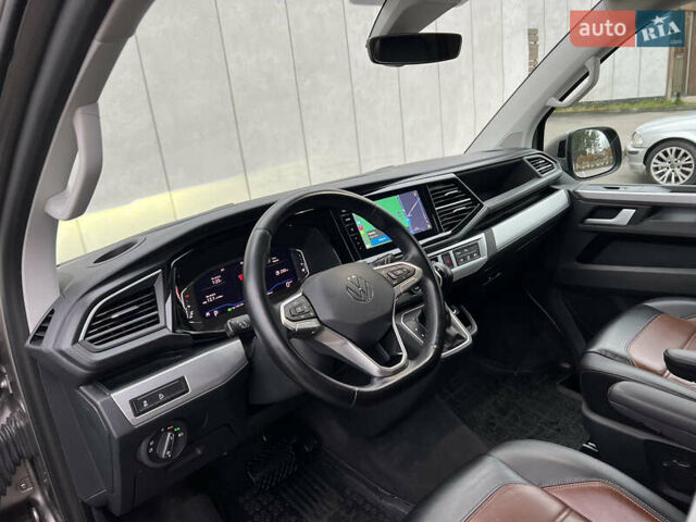 Серый Фольксваген Мультиван, объемом двигателя 1.97 л и пробегом 115 тыс. км за 67700 $, фото 31 на Automoto.ua