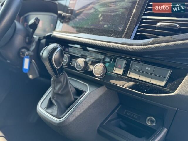 Серый Фольксваген Мультиван, объемом двигателя 1.97 л и пробегом 127 тыс. км за 48000 $, фото 35 на Automoto.ua