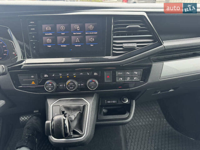 Сірий Фольксваген Мультиван, об'ємом двигуна 1.97 л та пробігом 235 тис. км за 49999 $, фото 34 на Automoto.ua