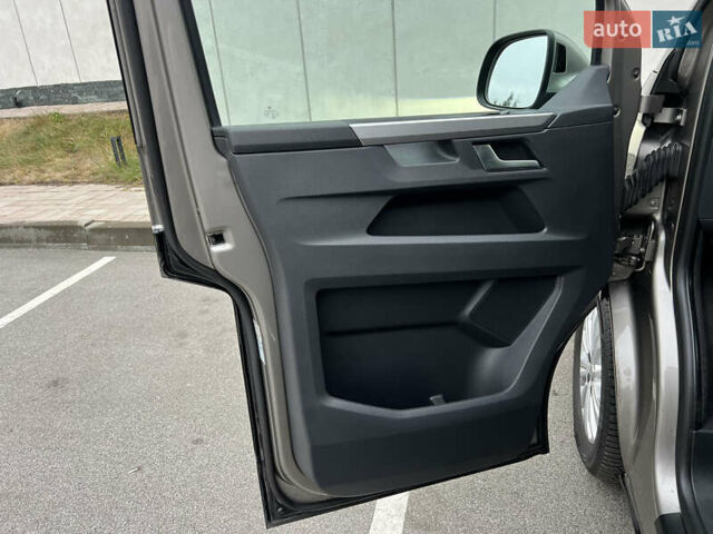 Серый Фольксваген Мультиван, объемом двигателя 1.97 л и пробегом 115 тыс. км за 67700 $, фото 38 на Automoto.ua