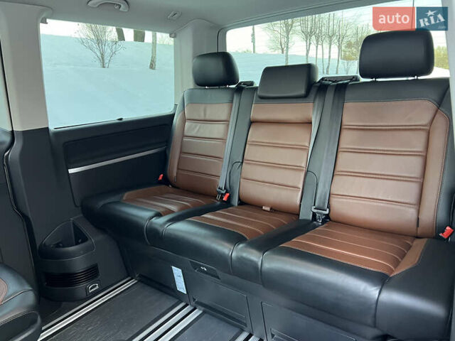 Сірий Фольксваген Мультиван, об'ємом двигуна 1.97 л та пробігом 118 тис. км за 66900 $, фото 52 на Automoto.ua